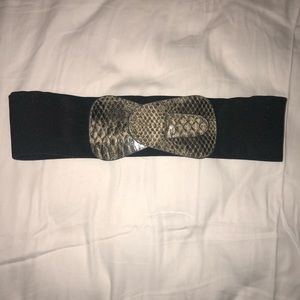 BCBG belt